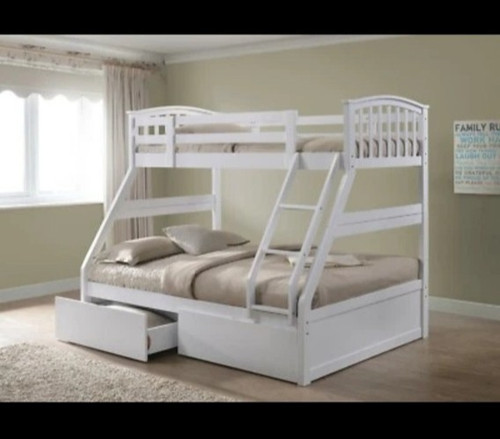 Triple bunk bed - ,