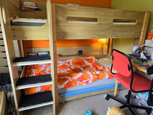Oak bunk bed with - with, in